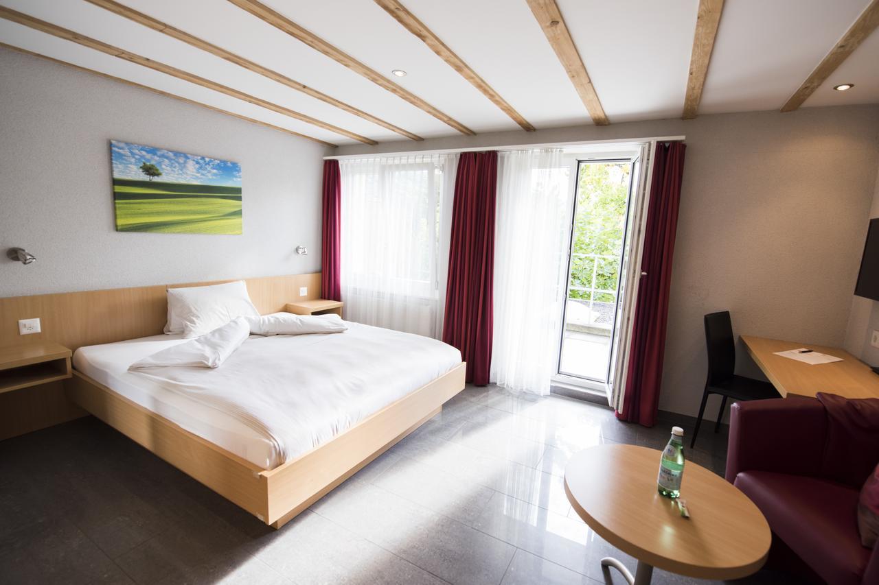 Hotel Restaurant Neuhaus Hertenstein Extérieur photo